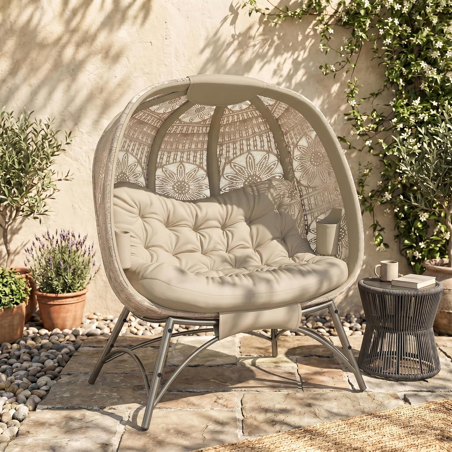 Outsunny 2-Sitzer Gartenstuhl, Korb-Stuhl mit Faltbarem Korb, Papasansessel mit Kissen, Loungesessel bis 240kg belastbar für Balkon, Terrasse, 126 x 75 x 142 cm, Sand — Ansicht 2